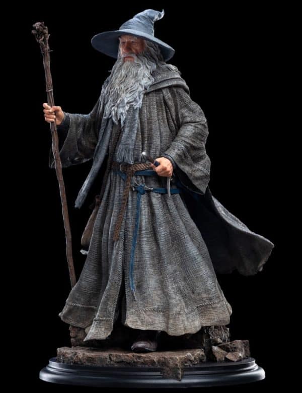 Lord of the Rings Large 1:6 Scale Statue: GANDALF THE GREY PILGRIM - Image 6