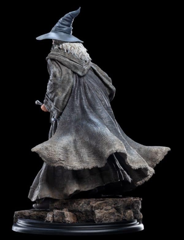 Lord of the Rings Large 1:6 Scale Statue: GANDALF THE GREY PILGRIM - Image 9