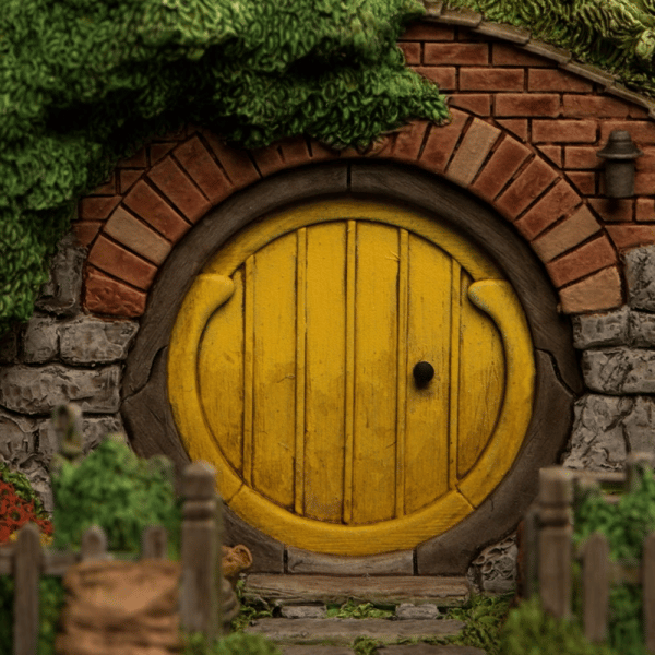 WETA LOTR Hobbit Hole - 16 Hill Lane - Chimney - Image 5