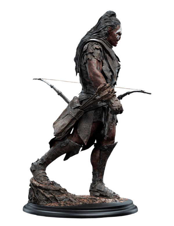 Lord of the Rings LURTZ Hunter of Men - 1:6 scale Statue - Image 8