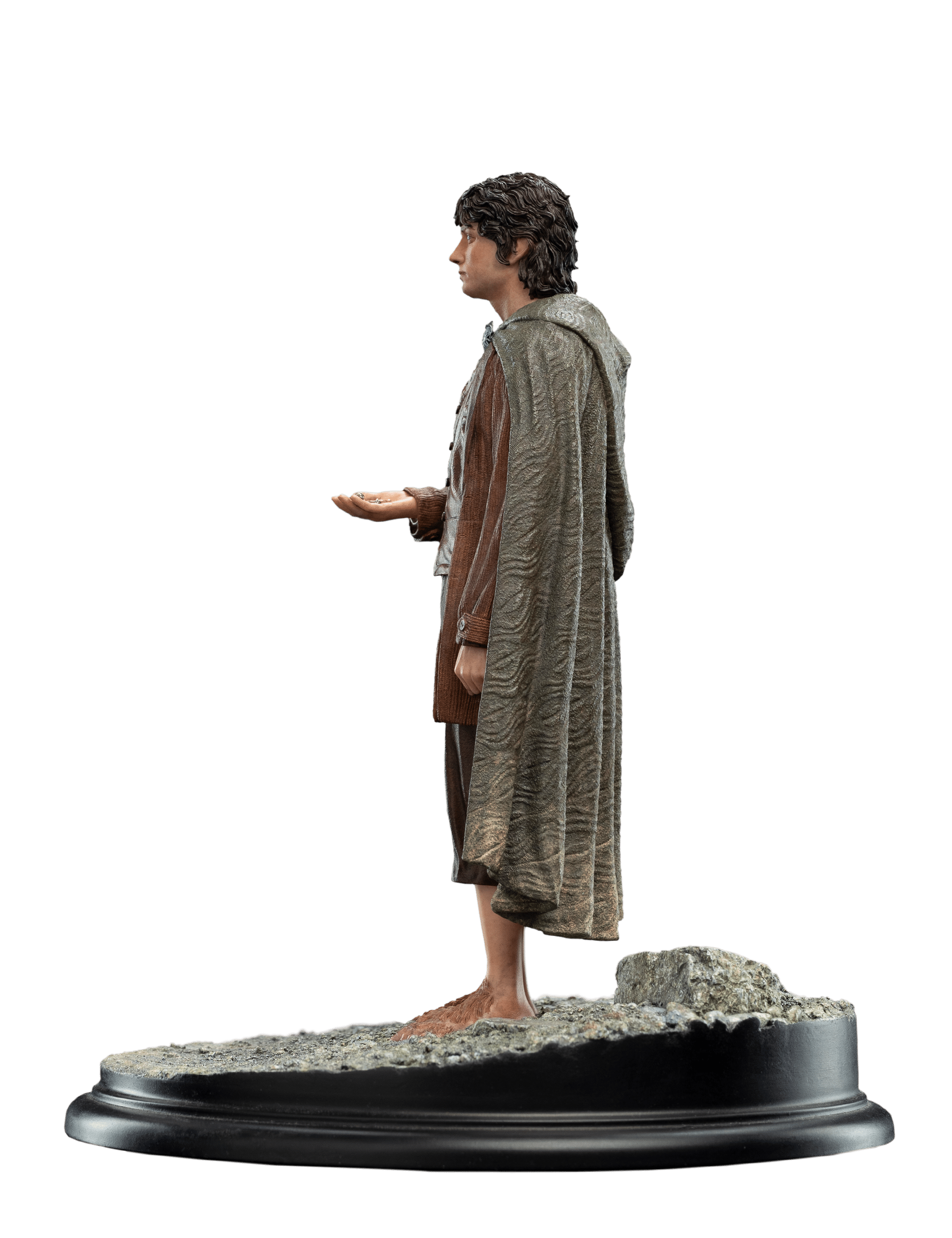 Lord of the Rings: FRODO BAGGINS, RINGBEARER *LIMITED EDITION* - Image 5