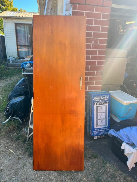 GENUINE HARD WOOD DOOR 183 x 61cm (PICK UP ONLY)