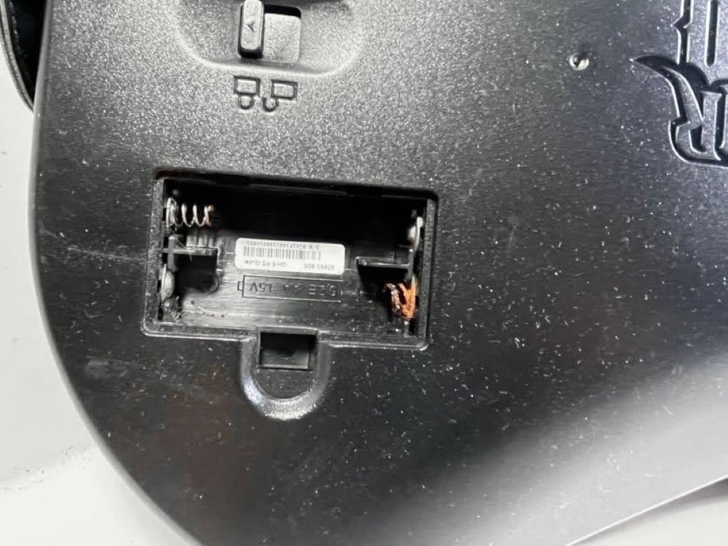 Genuine ActiVision Wireless Guitar Controller (PS2) PREOWNED - Image 6