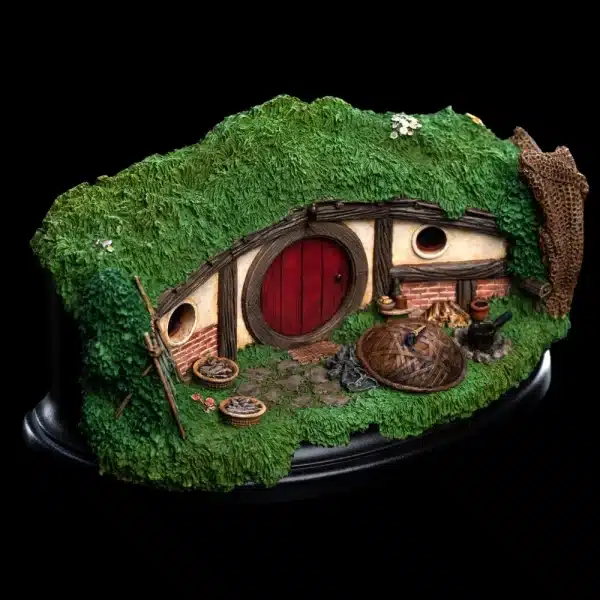 Weta The Hobbit - Environment Statue - Hobbit Hole 31 Lakeside - Image 3