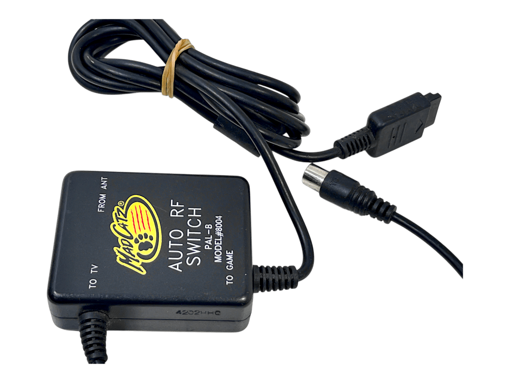 Mad Catz 8004 Auto RF Switch for Sega Mega Drive - Image 2