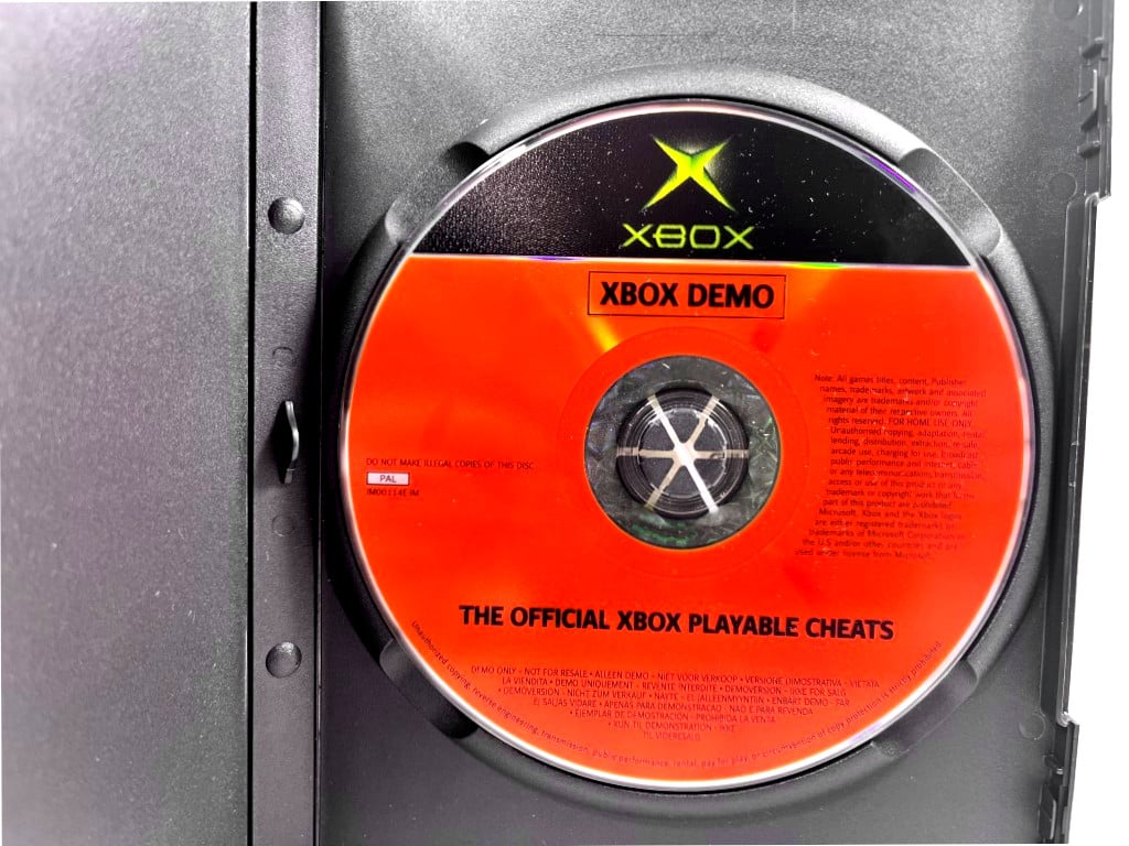 Official Xbox Magazine PLAYABLE CHEATS! (48 Exclusive Playable Cheats) - Image 3