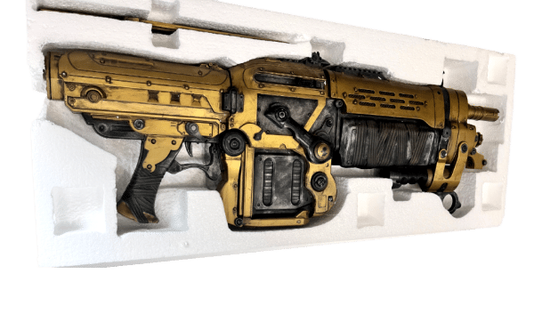 NECA GOLD Gears of War 3 Retro Lancer Replica Gun