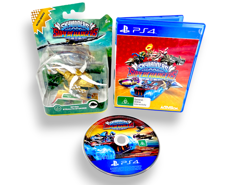 Skylanders Superchargers (PS4) *GAME + NEW VEHICLE*