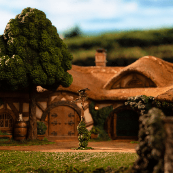WETA LOTR The Green Dragon Inn (2025) - Image 13