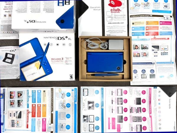 Nintendo DSi XL Console *COMPLETE BOX SET*