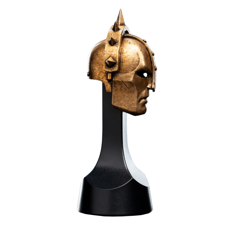 WETA Warhammer: Age of Sigmar - Stormcast Eternal Liberator Helmet - Image 3