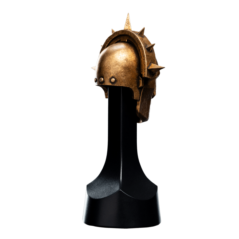 WETA Warhammer: Age of Sigmar - Stormcast Eternal Liberator Helmet - Image 4
