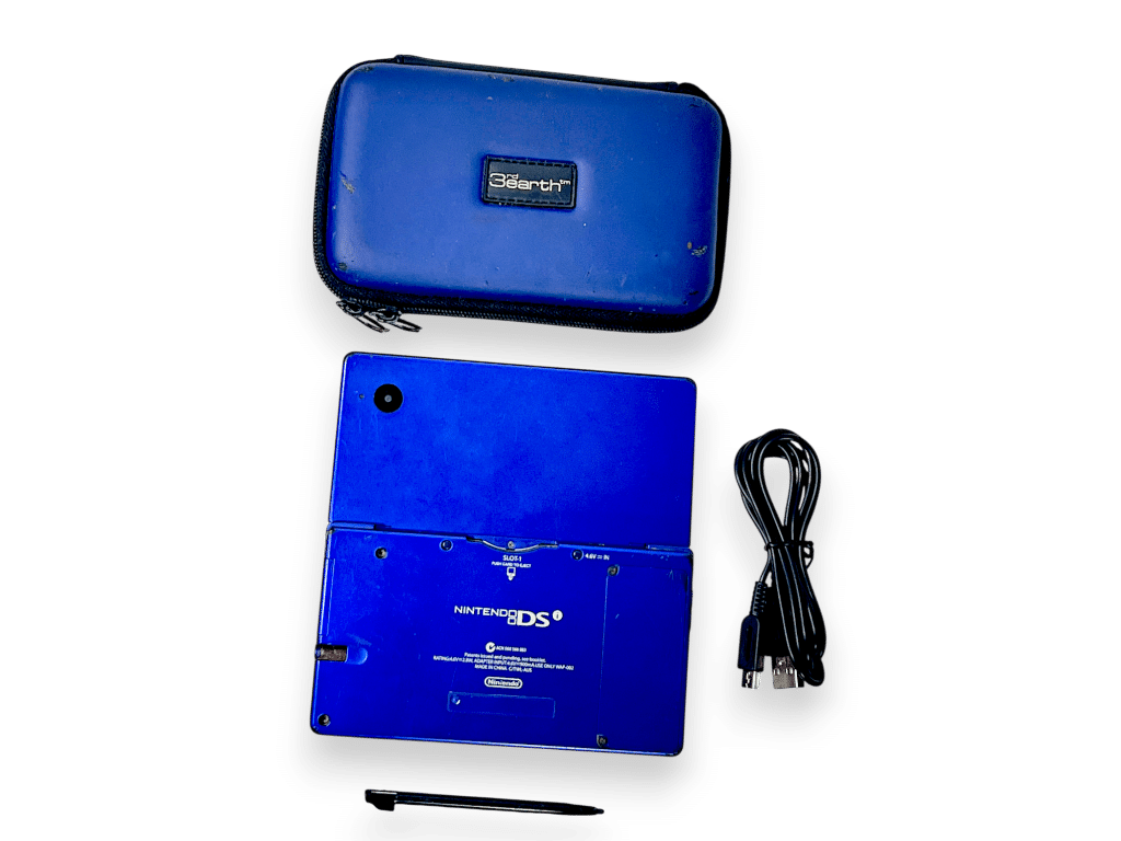 Nintendo DSi Console + Accessories + Case (preowned) - Image 2