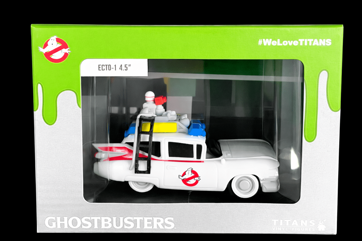 Ghostbusters ECTO-1 Vinyl Figure (Titans) *MINT IN BOX*