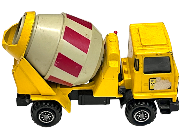 Matchbox Super Kings K-26 Bedford T.M Cement Mixer (1980s) - Image 3