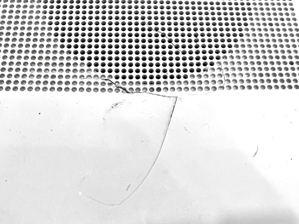 XBox One S (500GB) Console + Controller (PREOWNED) - Image 6