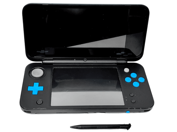 Nintendo 2DS XL Console Bundle (Black/Blue) - Image 4