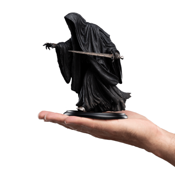 Weta Lord of the Rings: Ringwraith at the Prancing Pony Statue - Image 6