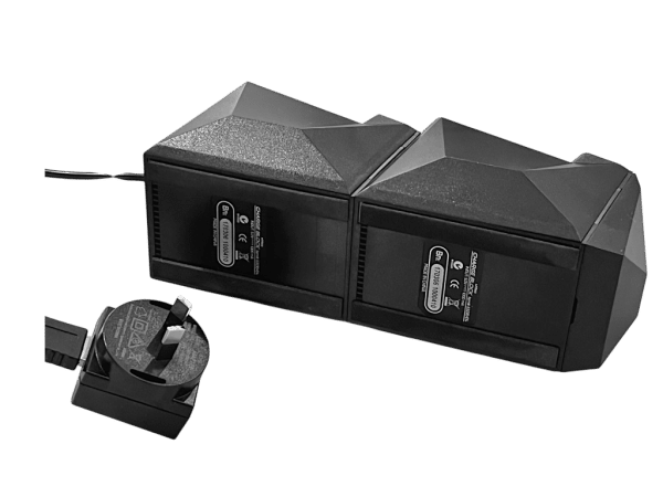 Dual Controller Charging Dock (Xbox One) - Image 3