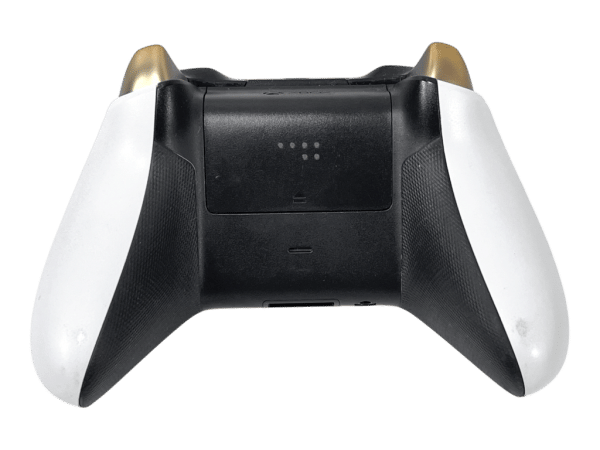 Xbox One Wireless Controller (LUNAR WHITE EDITION) one button fault - Image 3