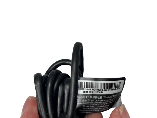 Microsoft Xbox 360 Wireless Receiver for Windows - Image 3