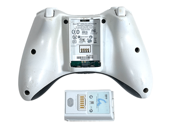 Genuine Xbox 360 Wireless Controller (White) - Image 2