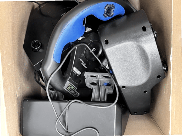 Logitech Driving Force Racing Wheel (PS2/PC) *BOXED* - Image 6