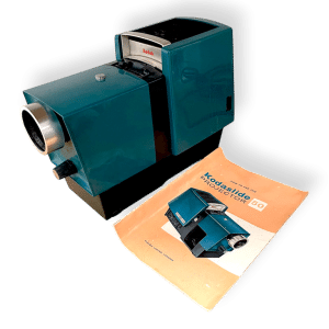 vintage-kodak-kodaslide-50-slide-projector-with-manual (Medium)